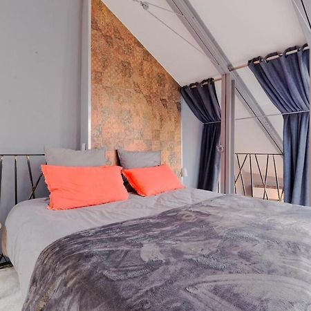 Air-Conditioned Duplex Apartment With Furnished Terrace In The City Center 엑상프로방스 외부 사진