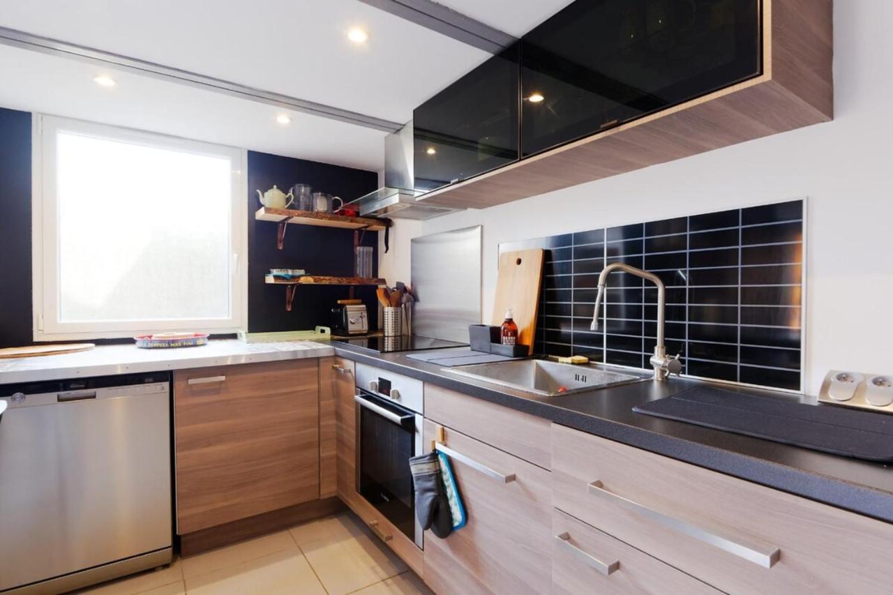 Air-Conditioned Duplex Apartment With Furnished Terrace In The City Center 엑상프로방스 외부 사진